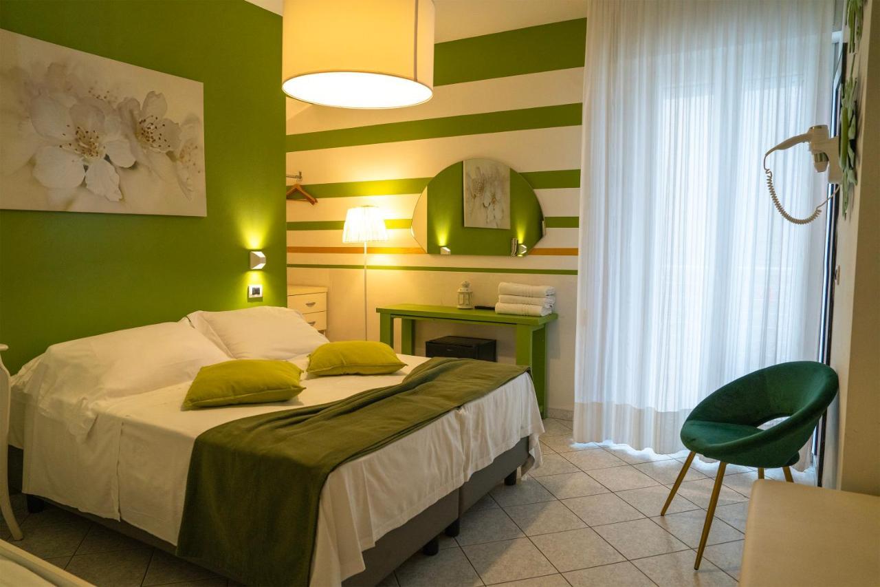 Hotel Thea Gabicce Mare Esterno foto