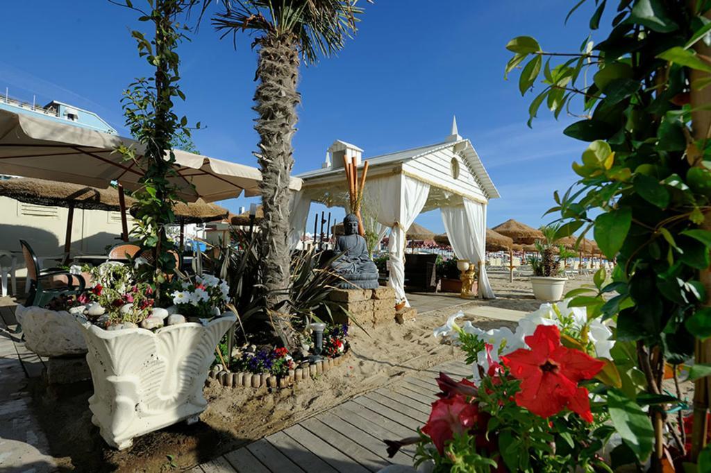 Hotel Thea Gabicce Mare Esterno foto
